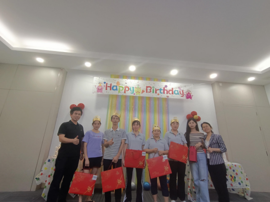 摩登6生日会